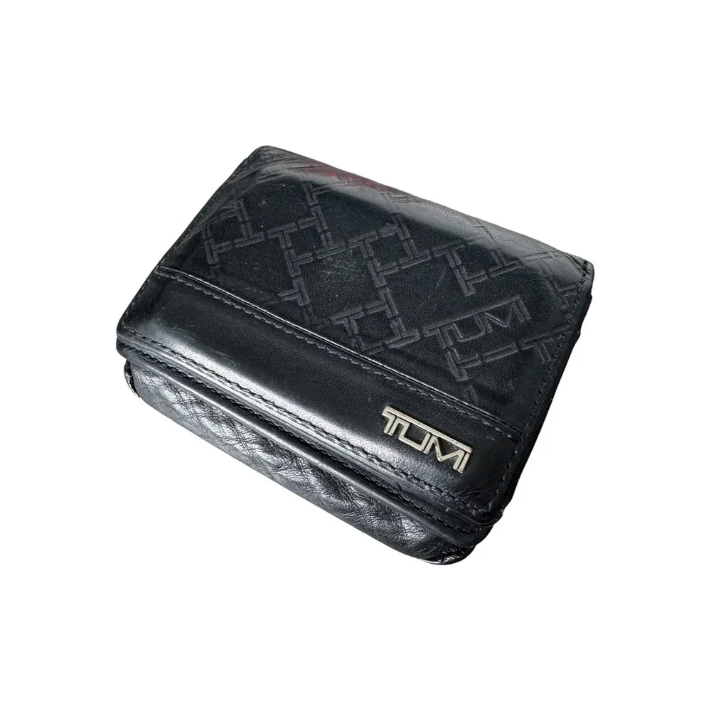 Tumi Mens Black Leather Bifold Wallet Embossed T-Logo Monogram ID Window